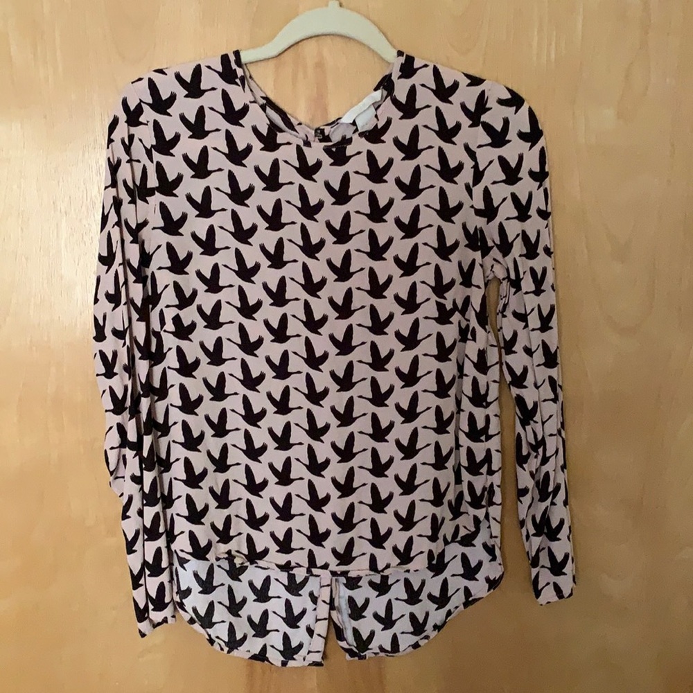 H&M size 4 goose design top